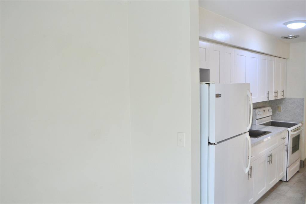 Apartment for rent at 4209 NE 21st Ave, Fort Lauderdale, FL 33308