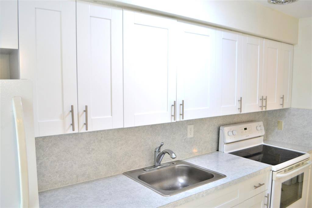 Apartment for rent at 4209 NE 21st Ave, Fort Lauderdale, FL 33308