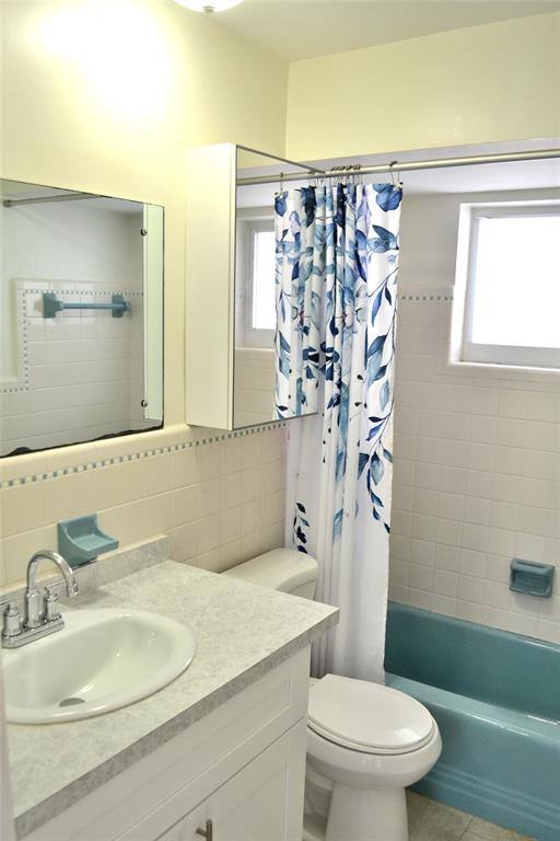 Apartment for rent at 4209 NE 21st Ave, Fort Lauderdale, FL 33308