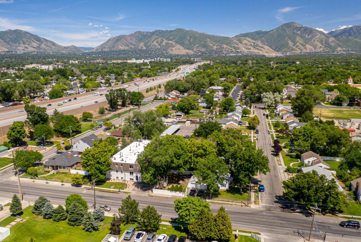 Apartment for rent at 2457 S 300 E, Salt Lake City, UT 84115