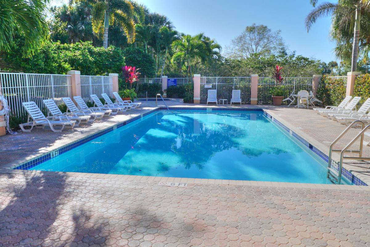 Apartment for rent at 1200 Town Center Dr #409, Jupiter, FL 33458