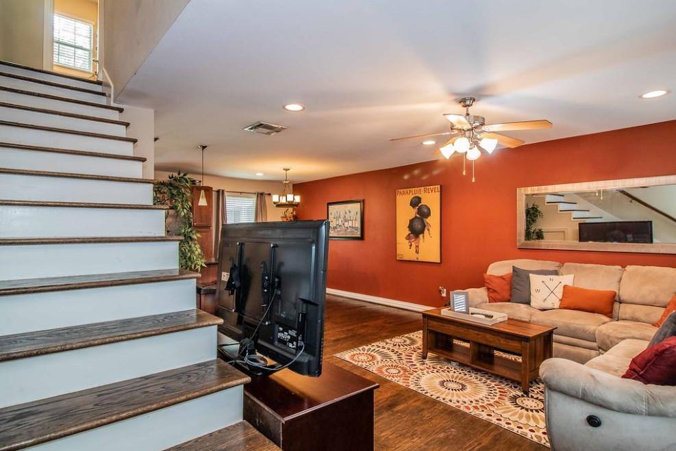 Condo for rent at 2824 Minert St, Dallas, TX 75219