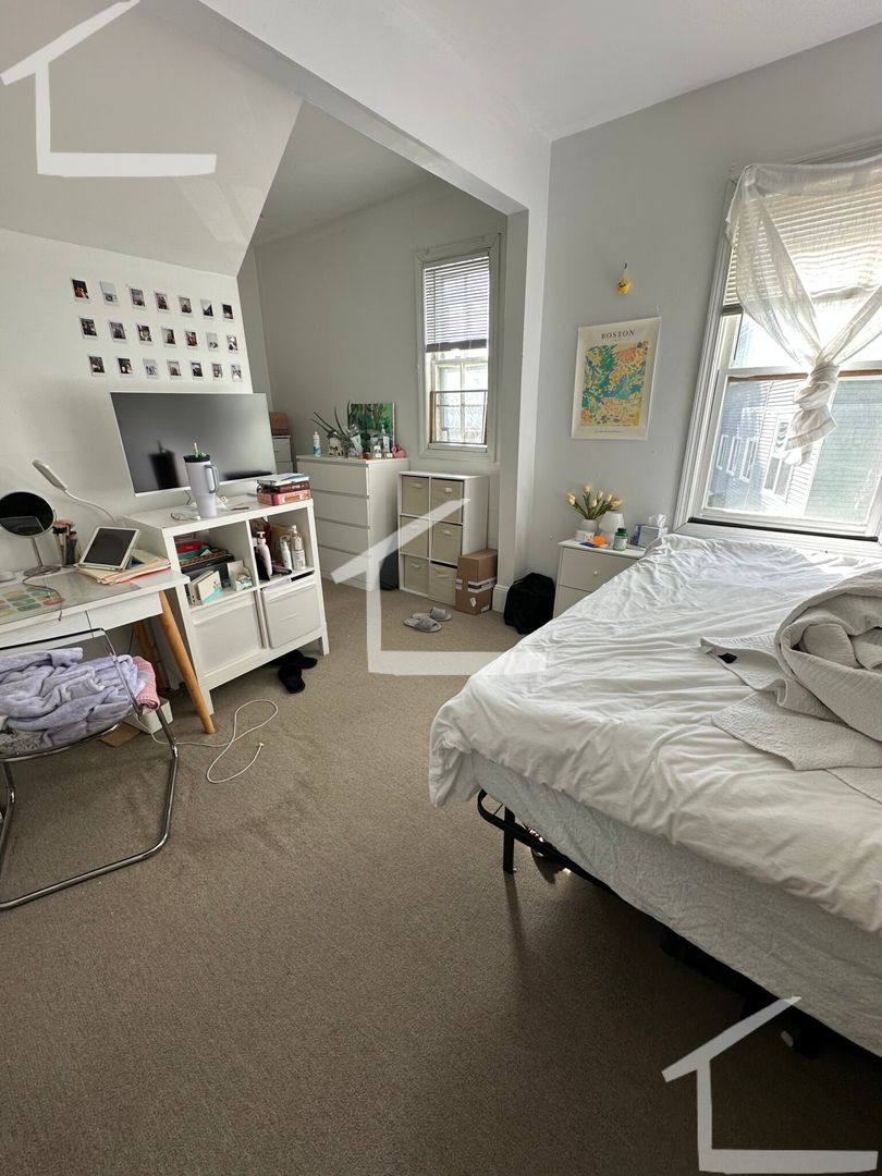 Apartment for rent at 143 Kilsyth #3, Brighton, MA 02135
