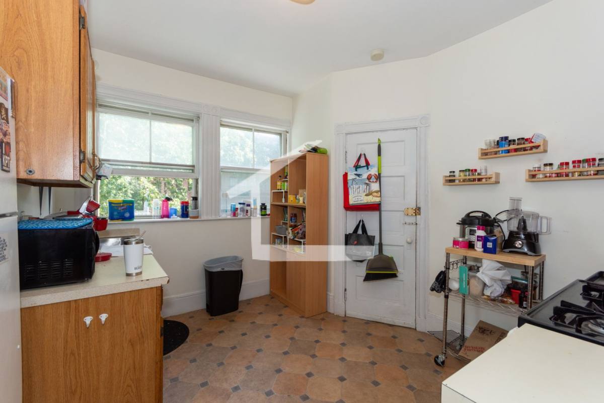 Apartment for rent at 143 Kilsyth #3, Brighton, MA 02135