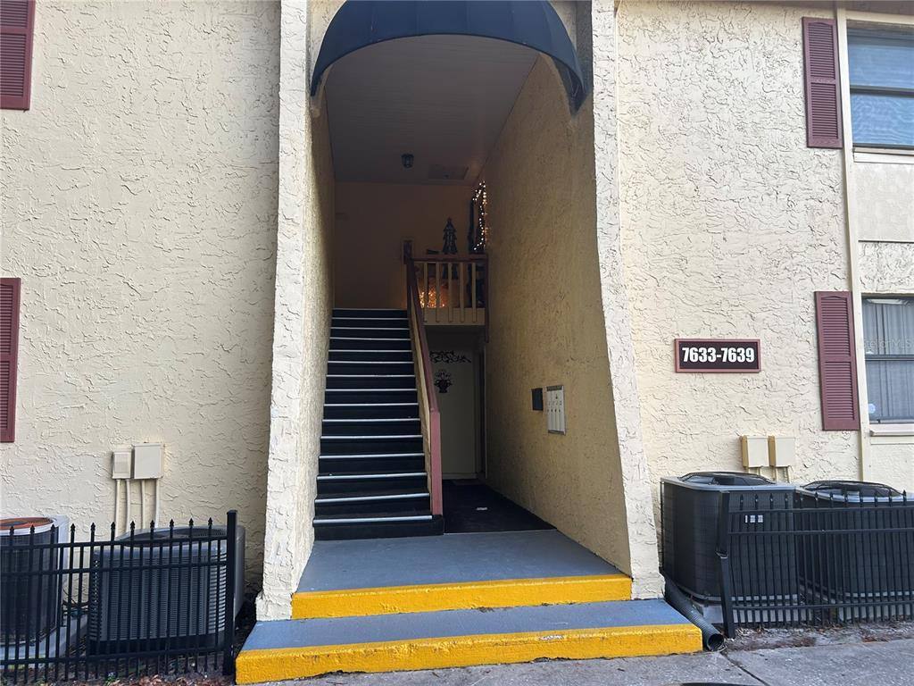Apartment for rent at 7633 Dolonita Dr, Tampa, FL 33615