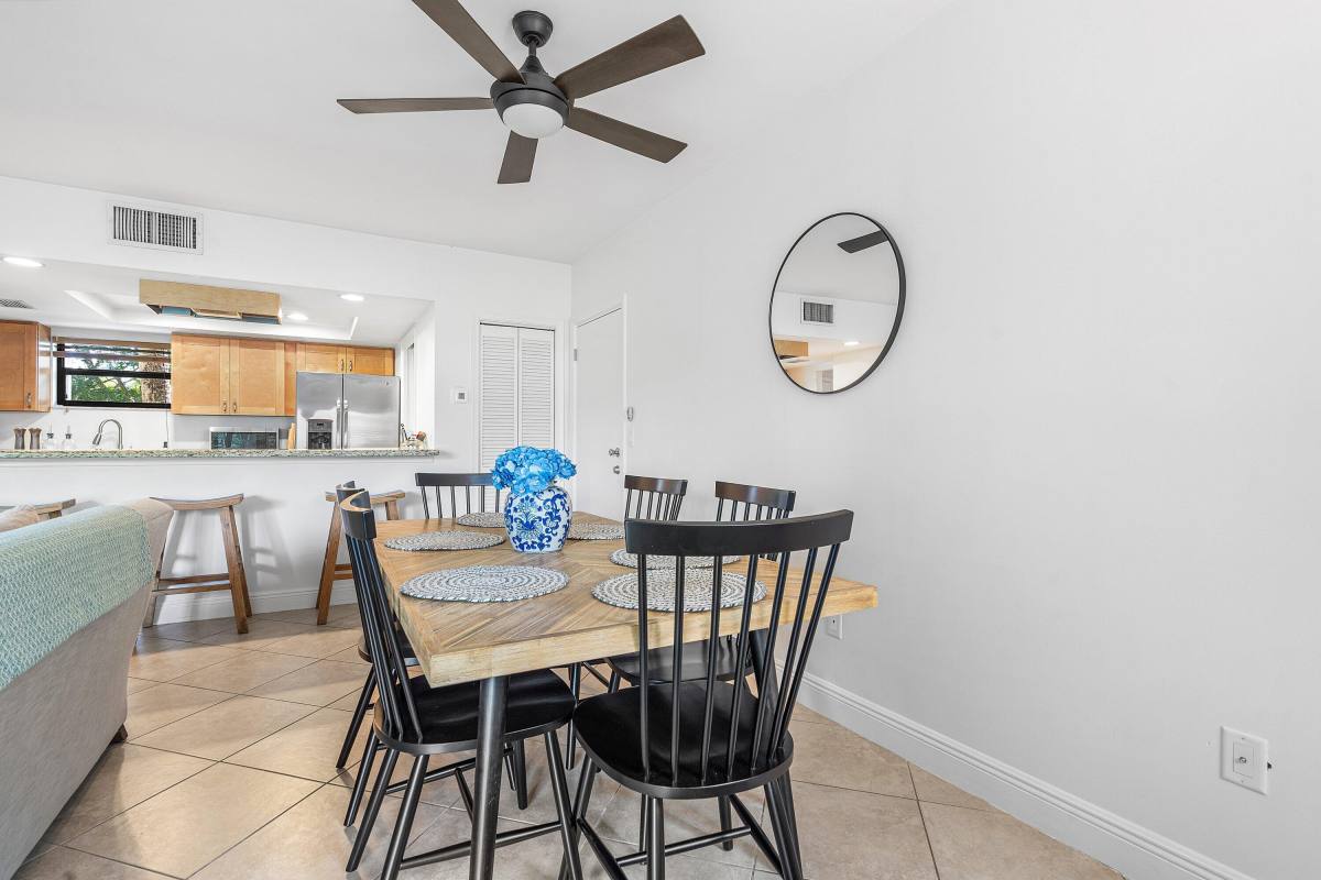 Apartment for rent at 11863 Wimbledon Circle #413, Wellington, FL 33414