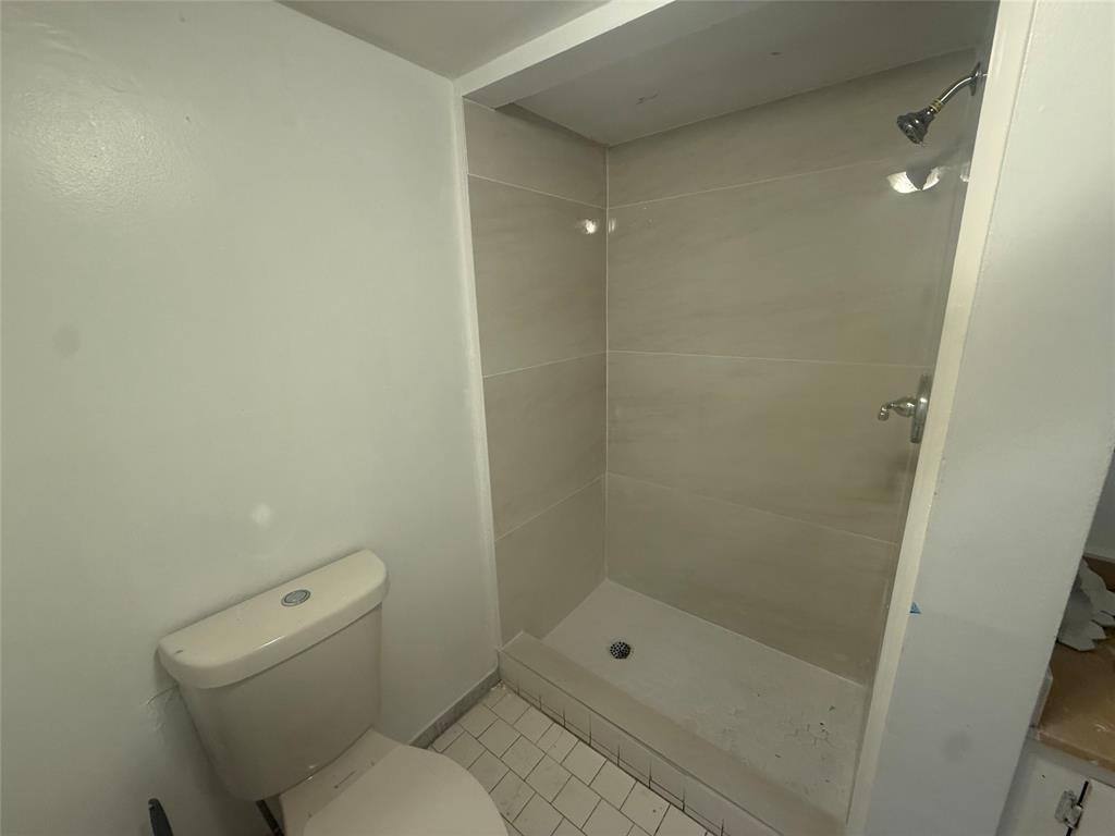 Condo for rent at 7960 N Colony Circle, Fort Lauderdale, FL 33321