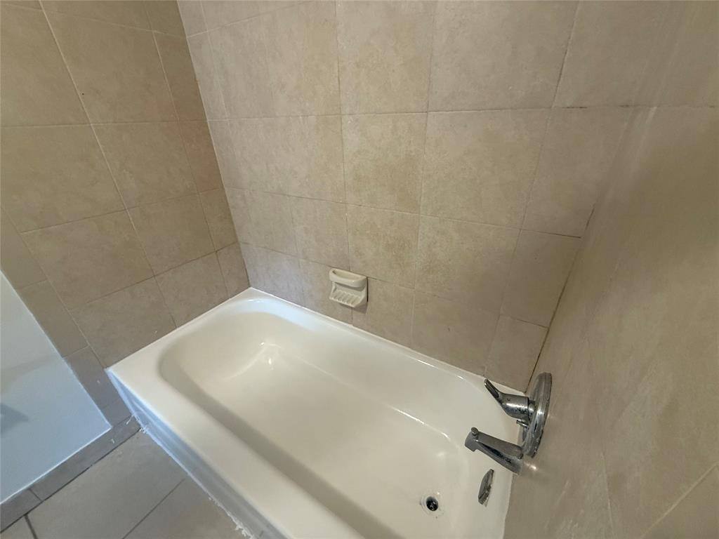 Condo for rent at 7960 N Colony Circle, Fort Lauderdale, FL 33321