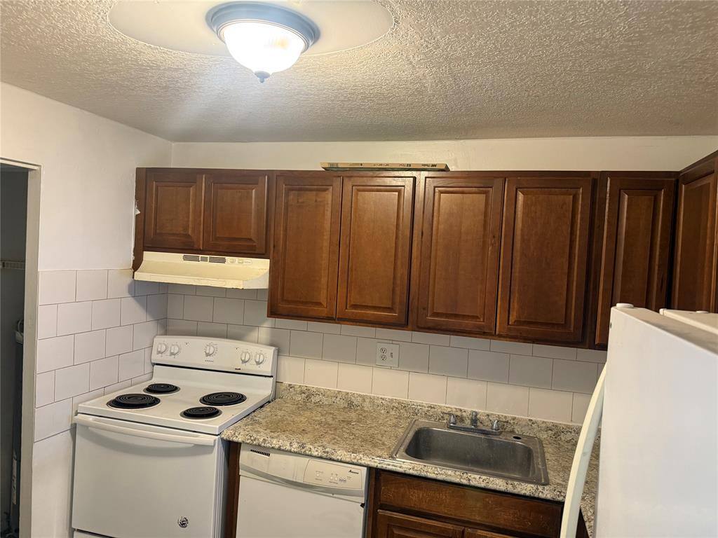Condo for rent at 7960 N Colony Circle, Fort Lauderdale, FL 33321