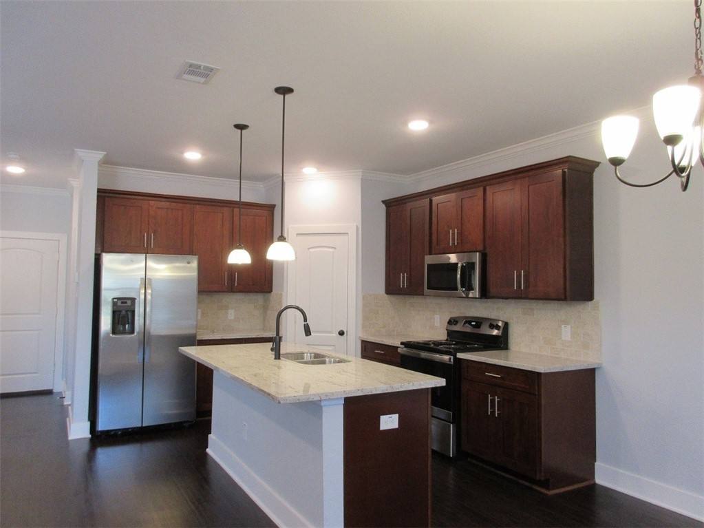 Townhouse for rent at 2106 Crescent Pointe Parkway, College Station, TX 77845