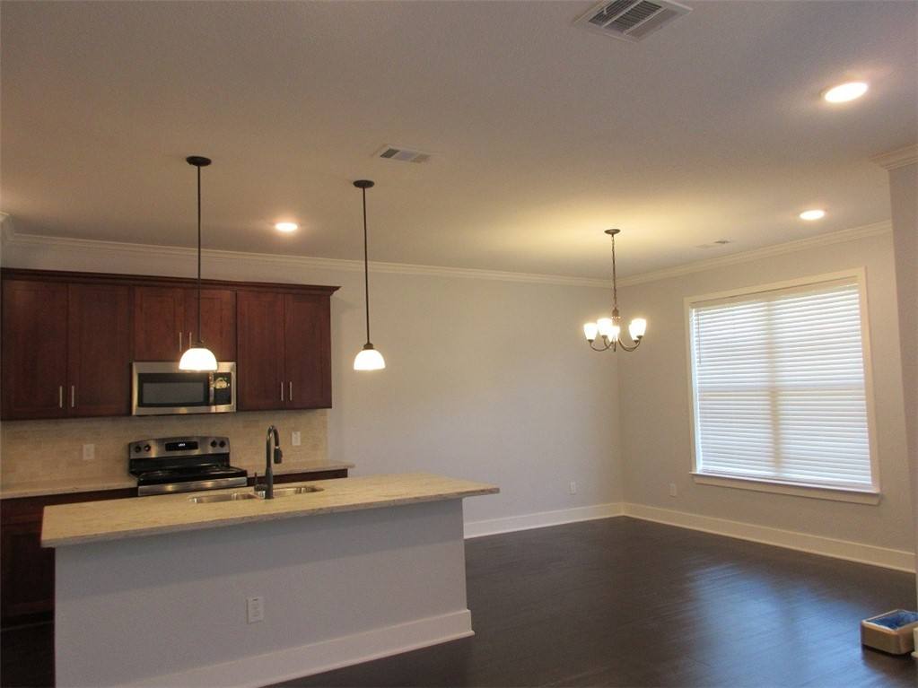 Townhouse for rent at 2106 Crescent Pointe Parkway, College Station, TX 77845
