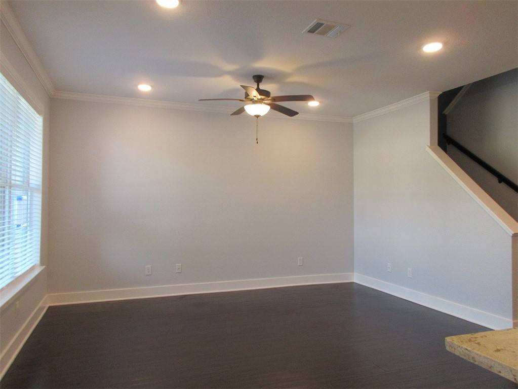 Townhouse for rent at 2106 Crescent Pointe Parkway, College Station, TX 77845