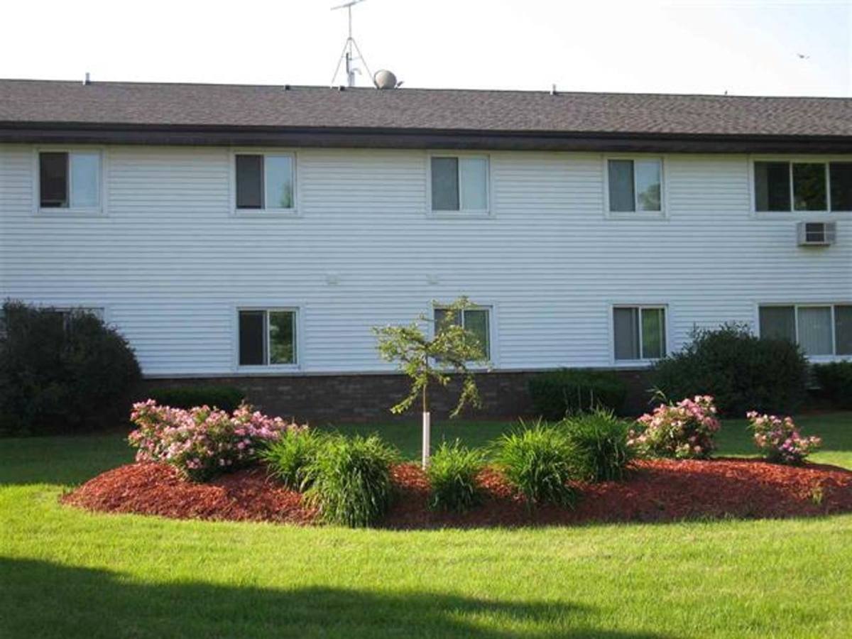 Apartment for rent at 212-214 Sunset Lane, Waunakee, WI 53597