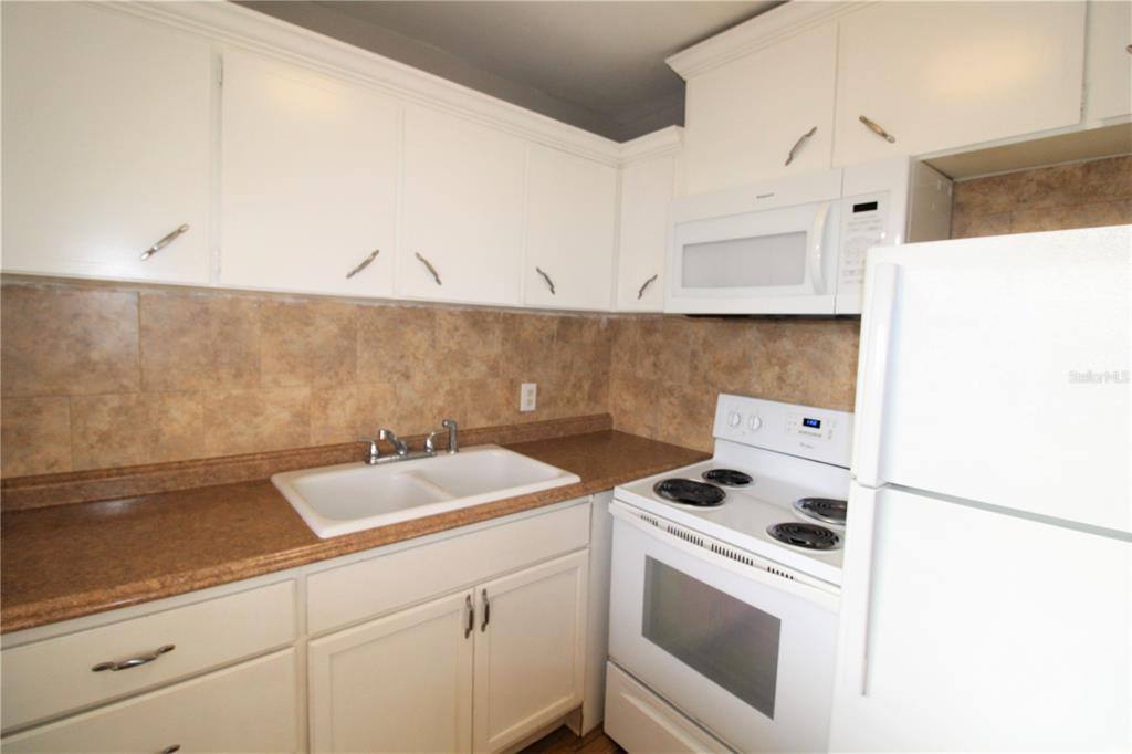Apartment for rent at 3001 Bee Ridge Rd #223, Sarasota, FL 34239