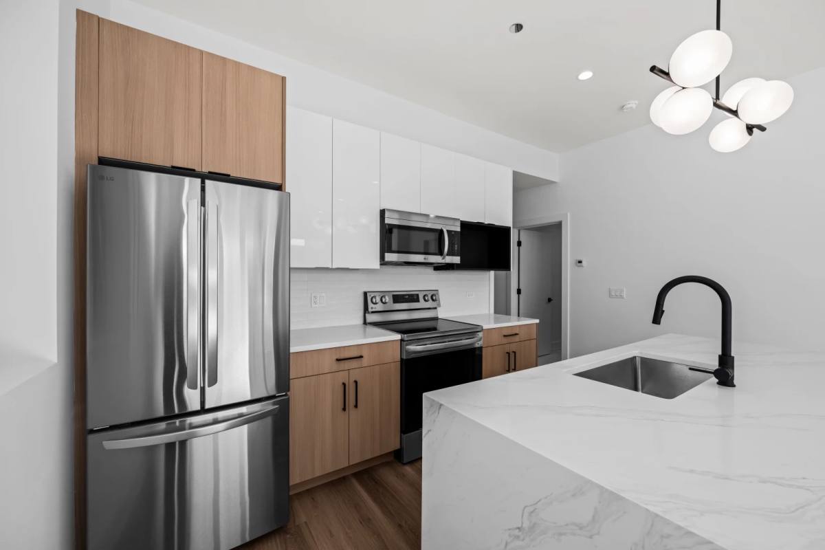 Apartment for rent at 1439 W Fillmore St #407, Chicago, IL 60607