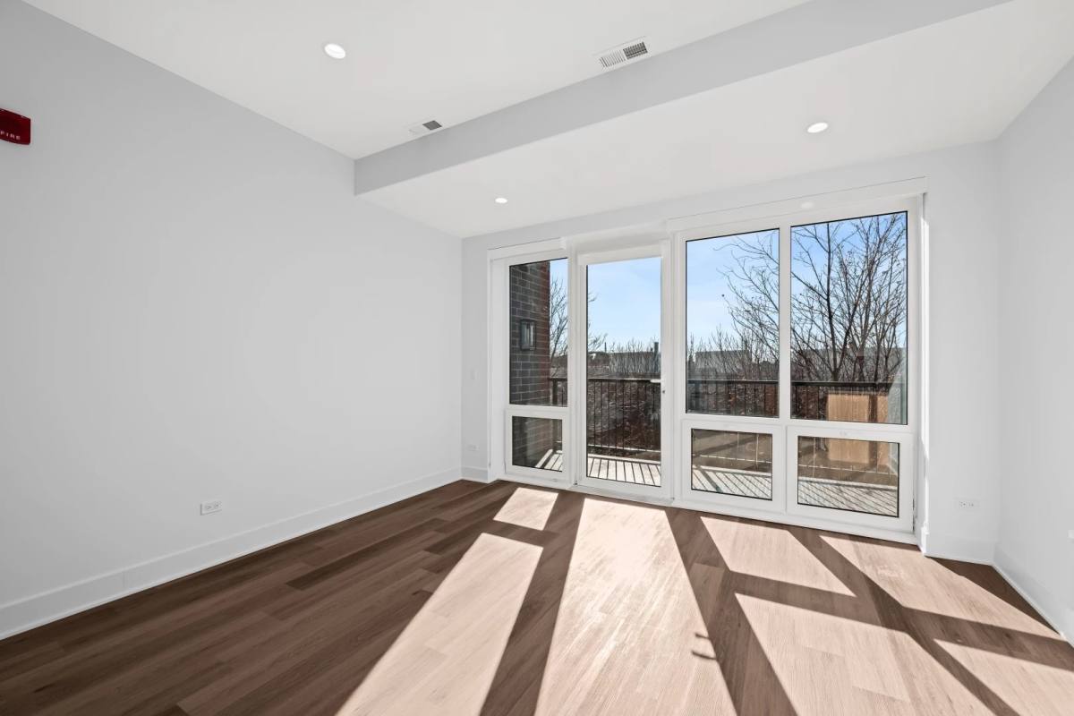 Apartment for rent at 1439 W Fillmore St #407, Chicago, IL 60607