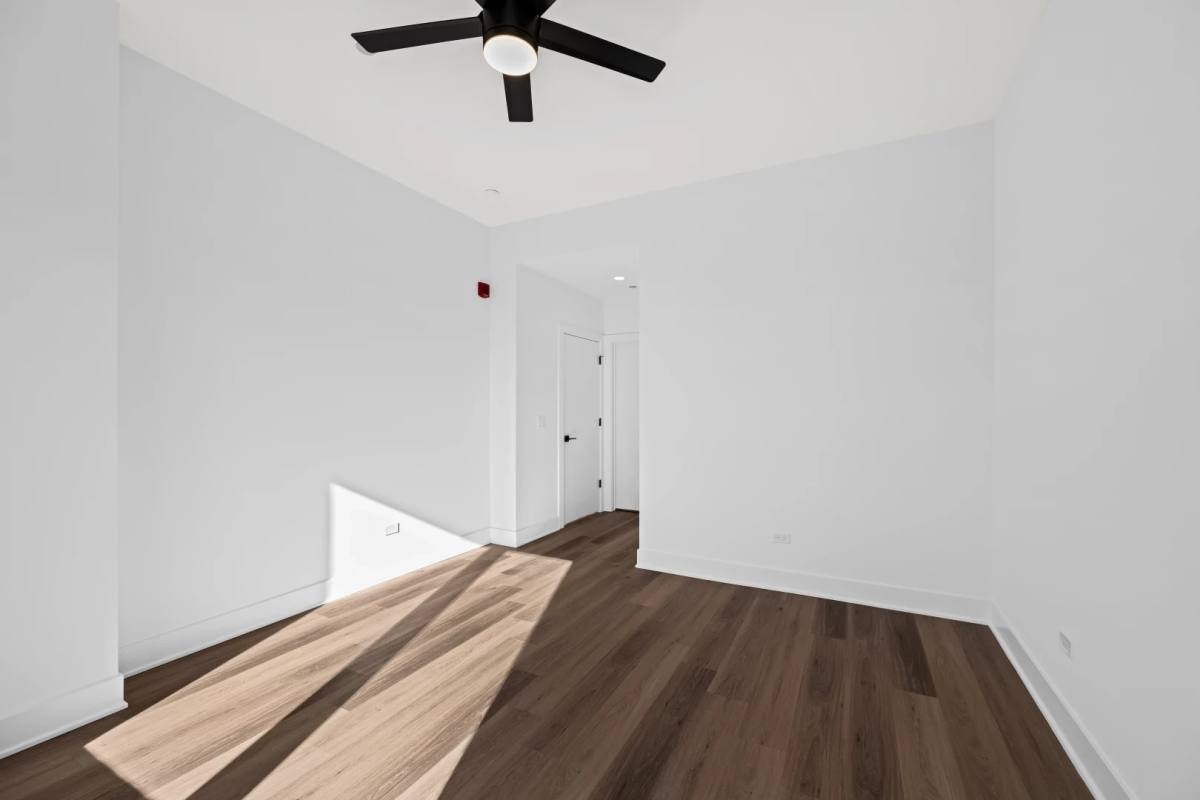 Apartment for rent at 1439 W Fillmore St #407, Chicago, IL 60607