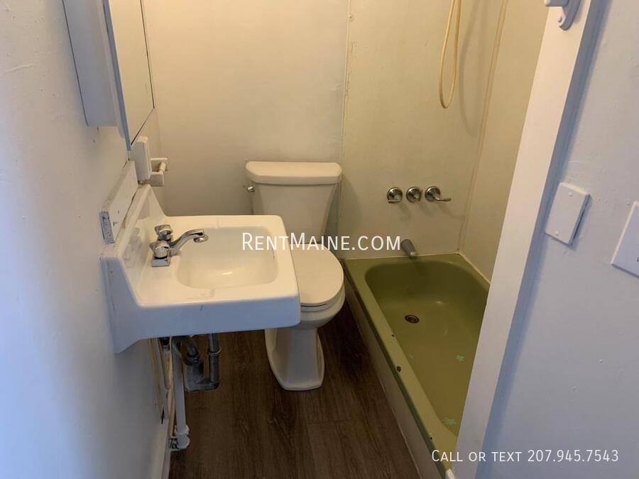 Apartment for rent at 97 Center St #2, Bangor, ME 04401