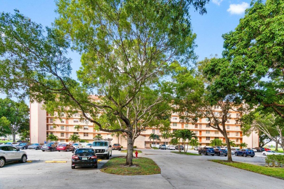 Apartment for rent at 14623 Bonaire Blvd #405, Delray Beach, FL 33446