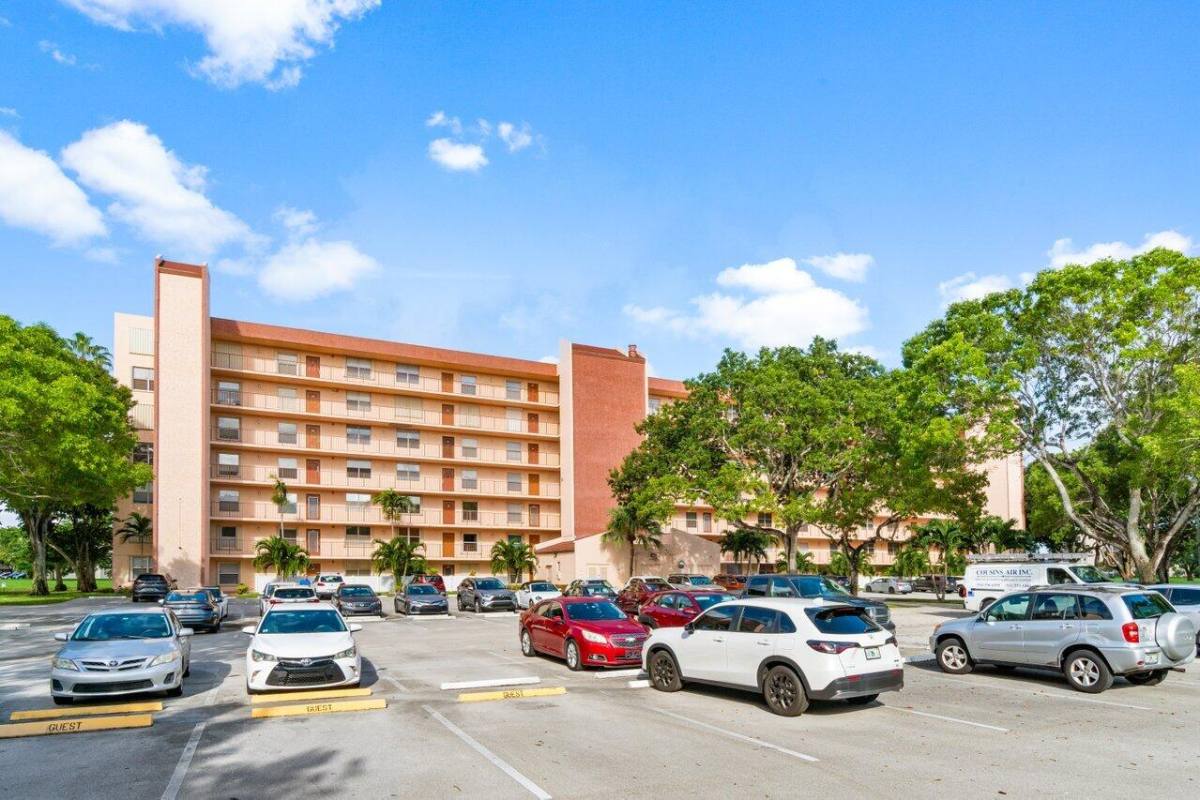 Apartment for rent at 14623 Bonaire Blvd #405, Delray Beach, FL 33446