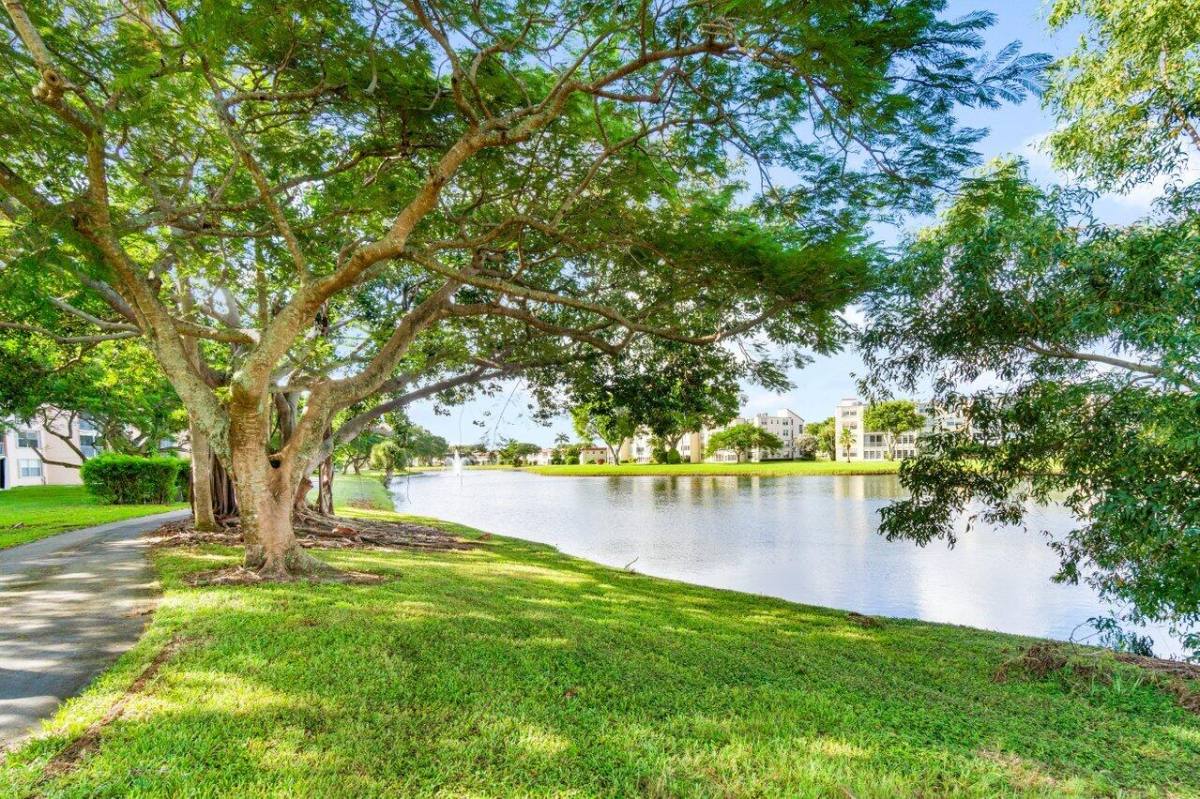 Apartment for rent at 14623 Bonaire Blvd #405, Delray Beach, FL 33446