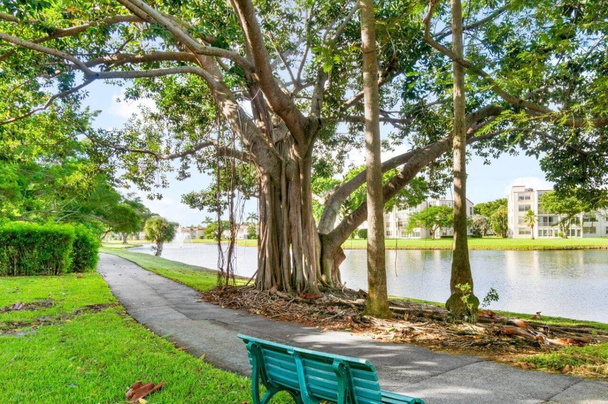 Apartment for rent at 14623 Bonaire Blvd #405, Delray Beach, FL 33446