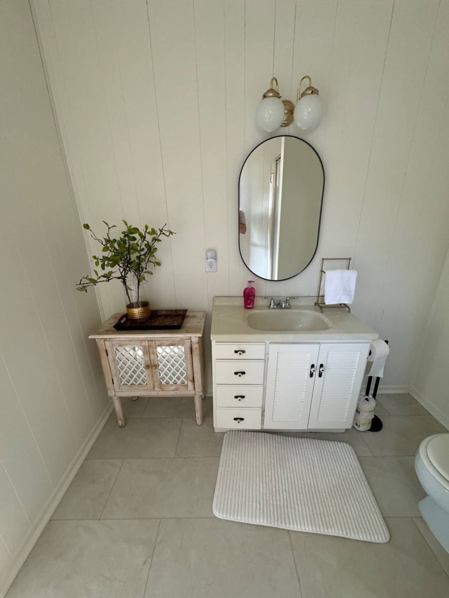 Apartment for rent at 1104 E Sycamore St, Navasota, TX 77868