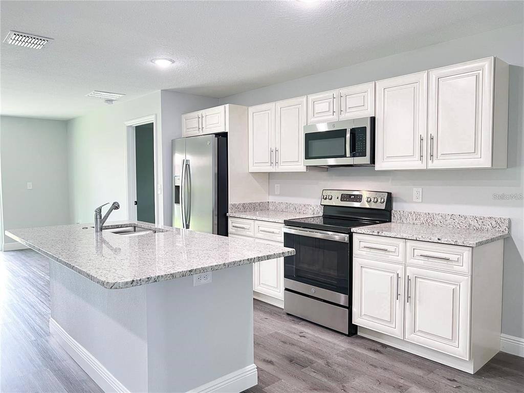 Apartment for rent at 4443 Ferrari Dr, Sebring, FL 33872