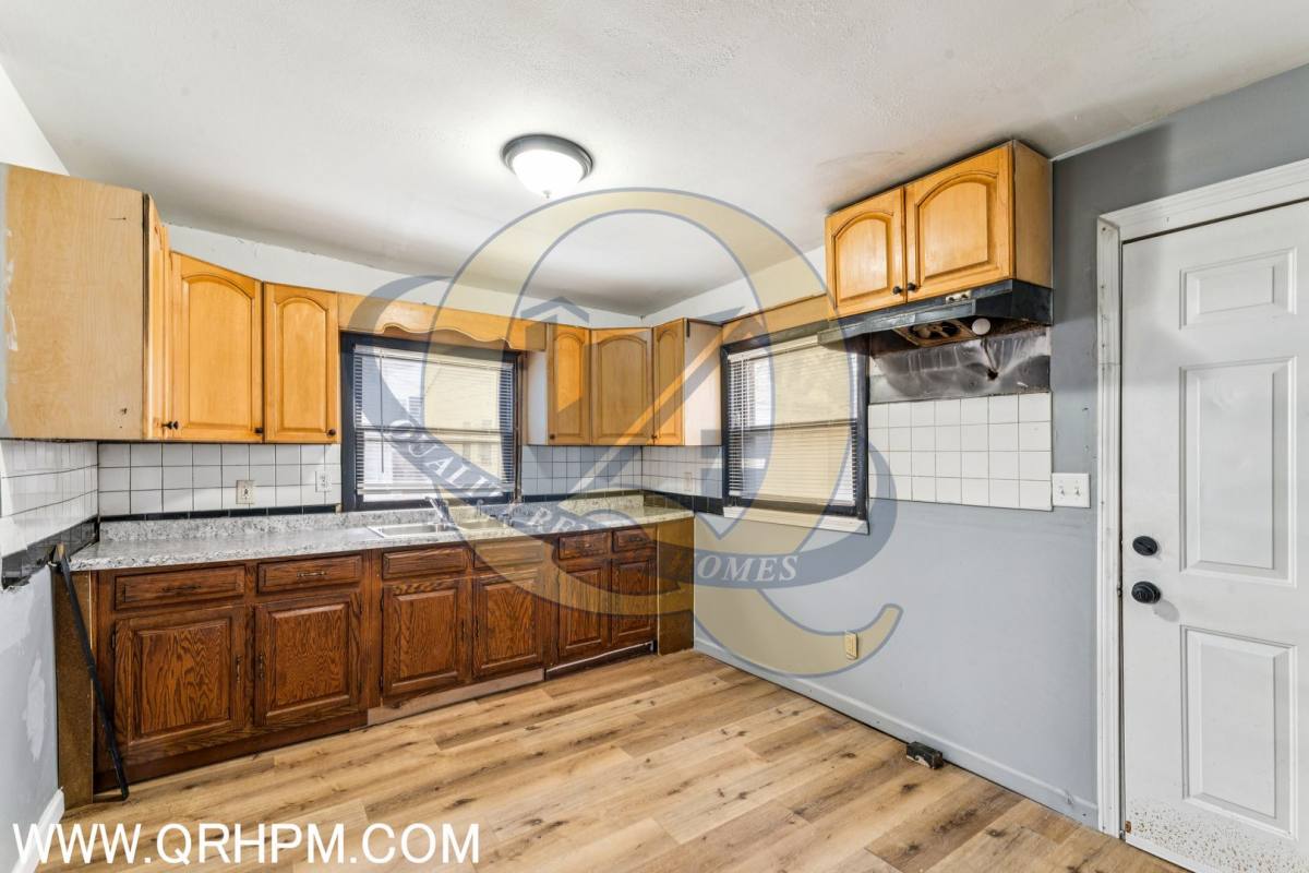 House for rent at 1807 Union Ave, Saginaw, MI 48602
