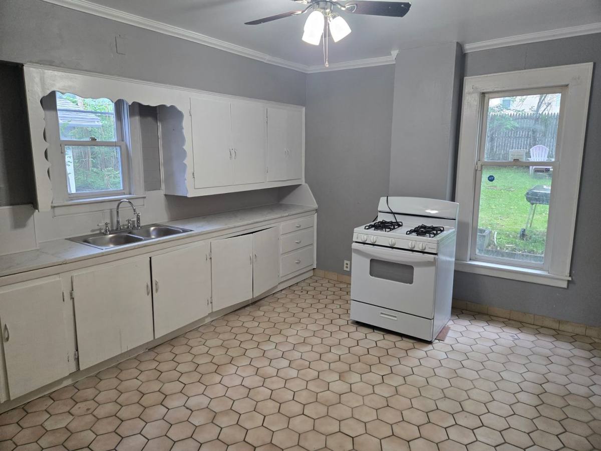 Apartment for rent at 807 Hawley Ave, Syracuse, NY 13203