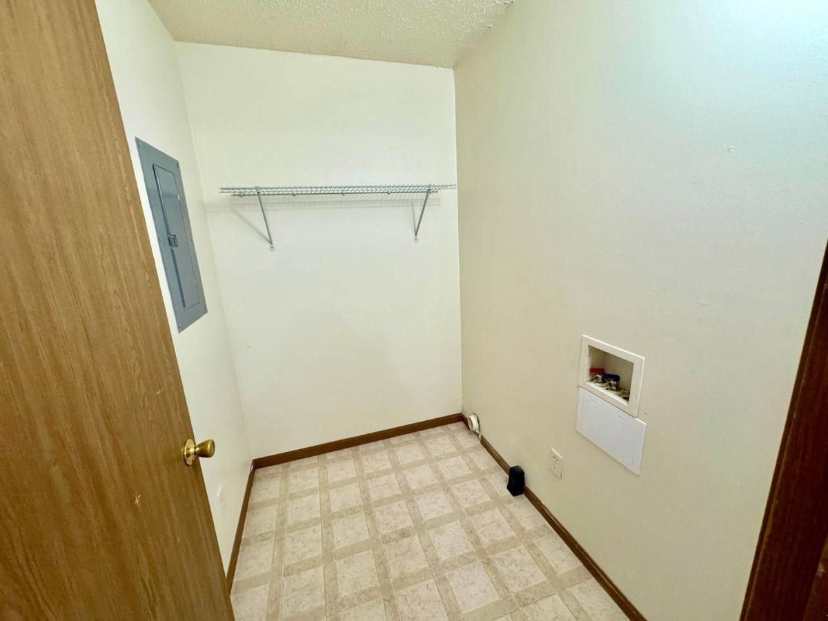 Apartment for rent at 1340 Holloway Dr, Plymouth, IN 46563