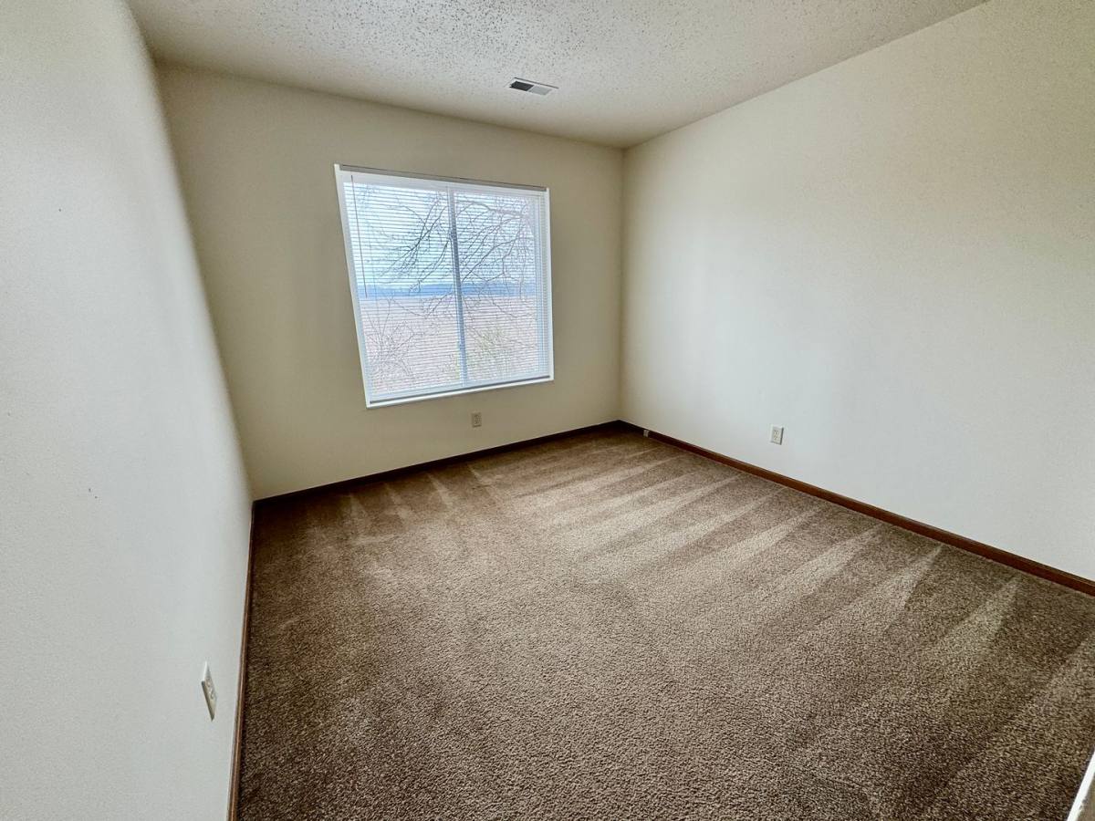 Apartment for rent at 1340 Holloway Dr, Plymouth, IN 46563