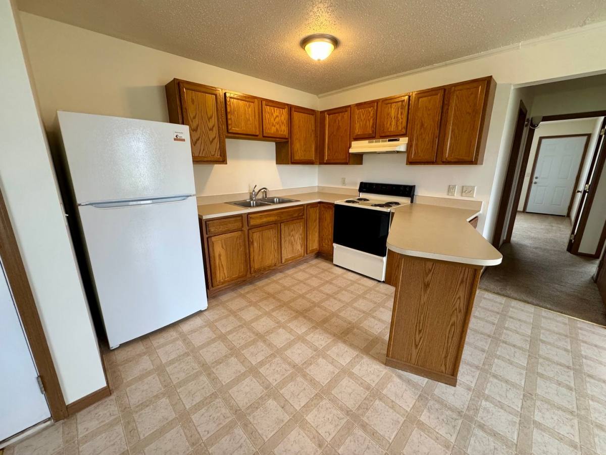 Apartment for rent at 1340 Holloway Dr, Plymouth, IN 46563