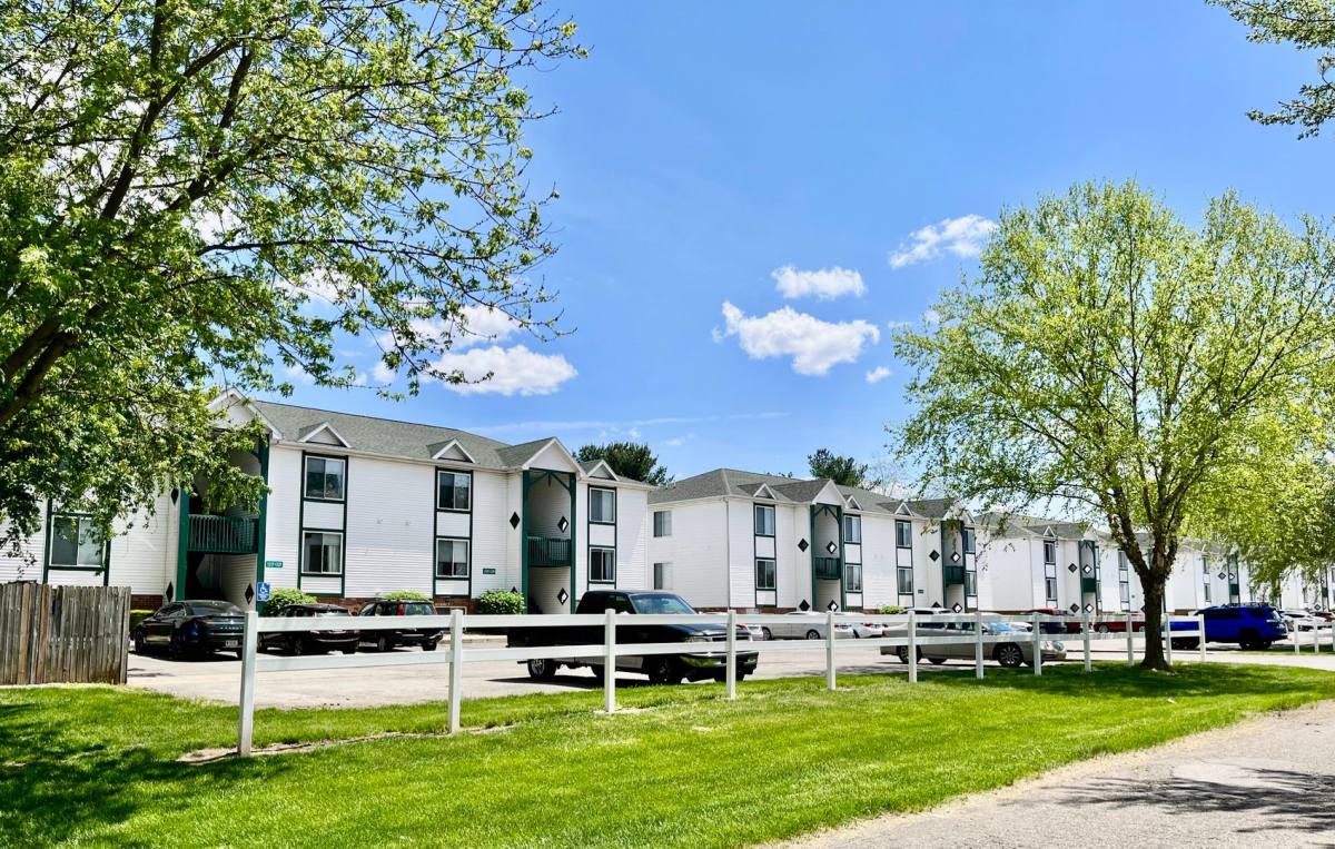 Apartment for rent at 1340 Holloway Dr, Plymouth, IN 46563
