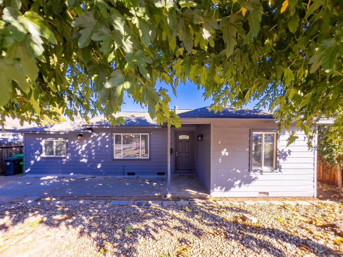 House for rent at 3120 Laurel St, Napa, CA 94559