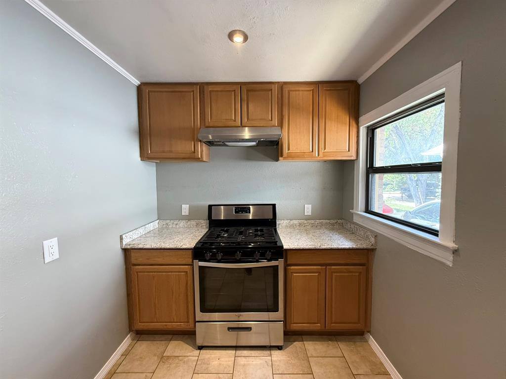 Apartment for rent at 4610 Sycamore St, Dallas, TX 75204