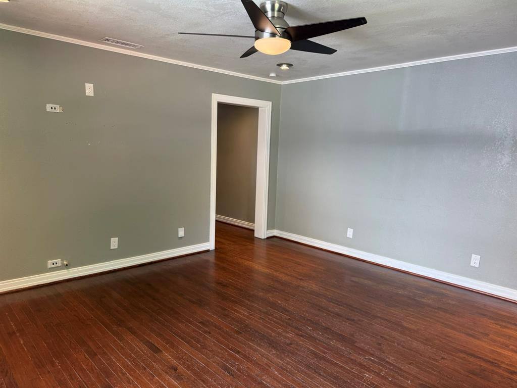 Apartment for rent at 4610 Sycamore St, Dallas, TX 75204