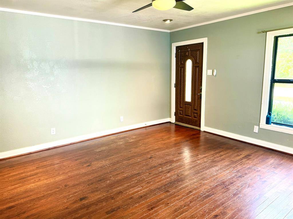Apartment for rent at 4610 Sycamore St, Dallas, TX 75204