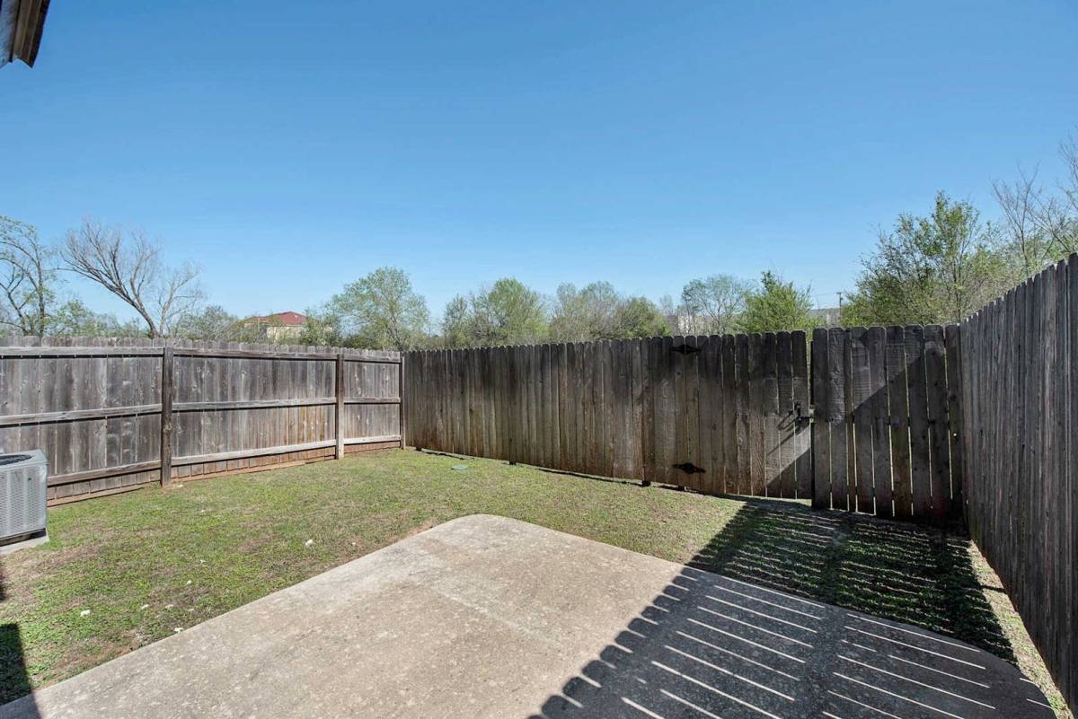 Condo for rent at 526 Forest Dr, College Station, TX 77840