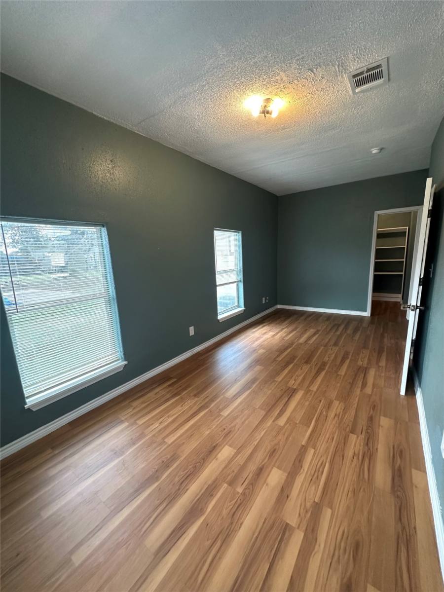 Apartment for rent at 8611 Findlay St, Houston, TX 77017