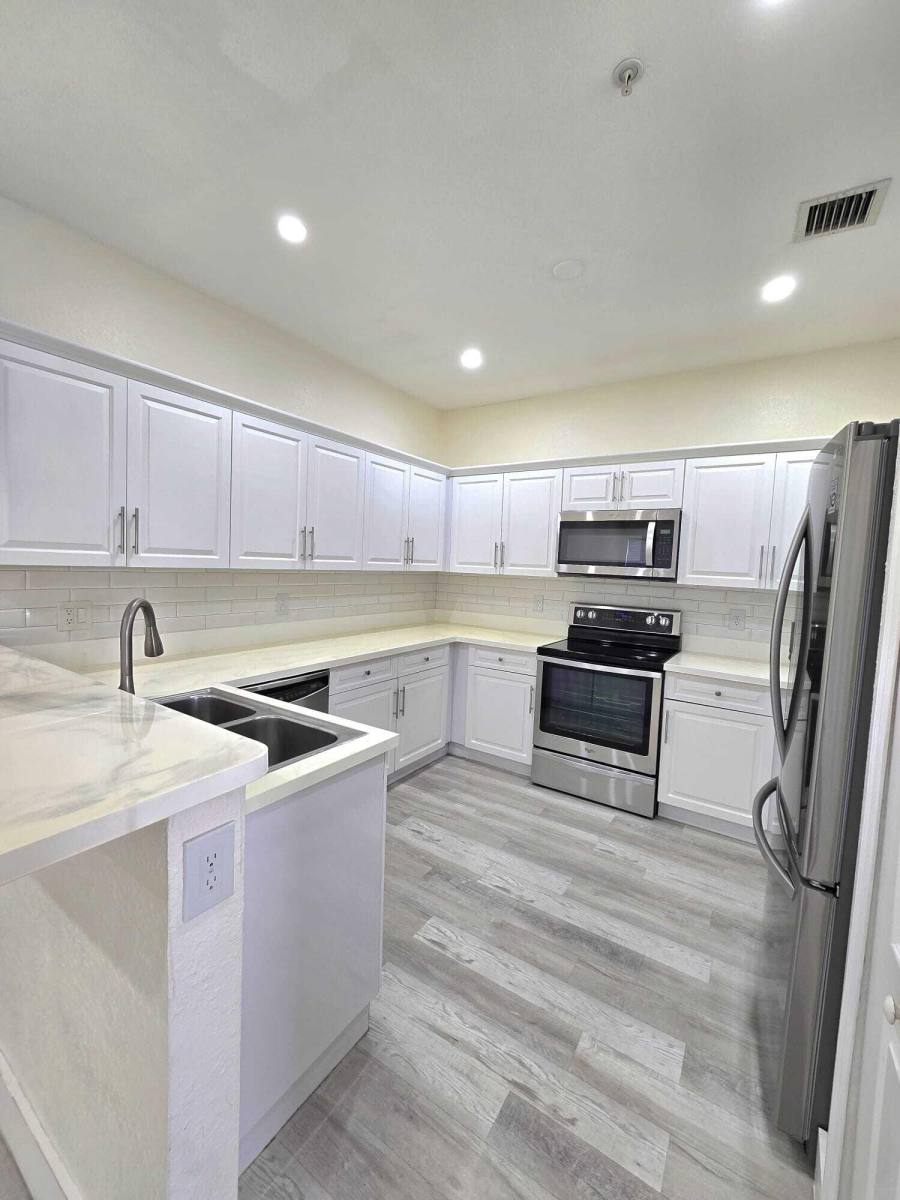 Apartment for rent at 4415 SW 160th Ave #204, Hollywood, FL 33027