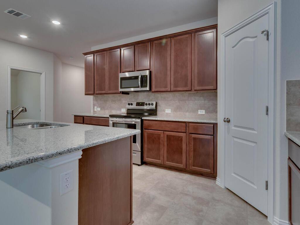 Apartment for rent at 1104 Ridge Runner Dr, Georgetown, TX 78628