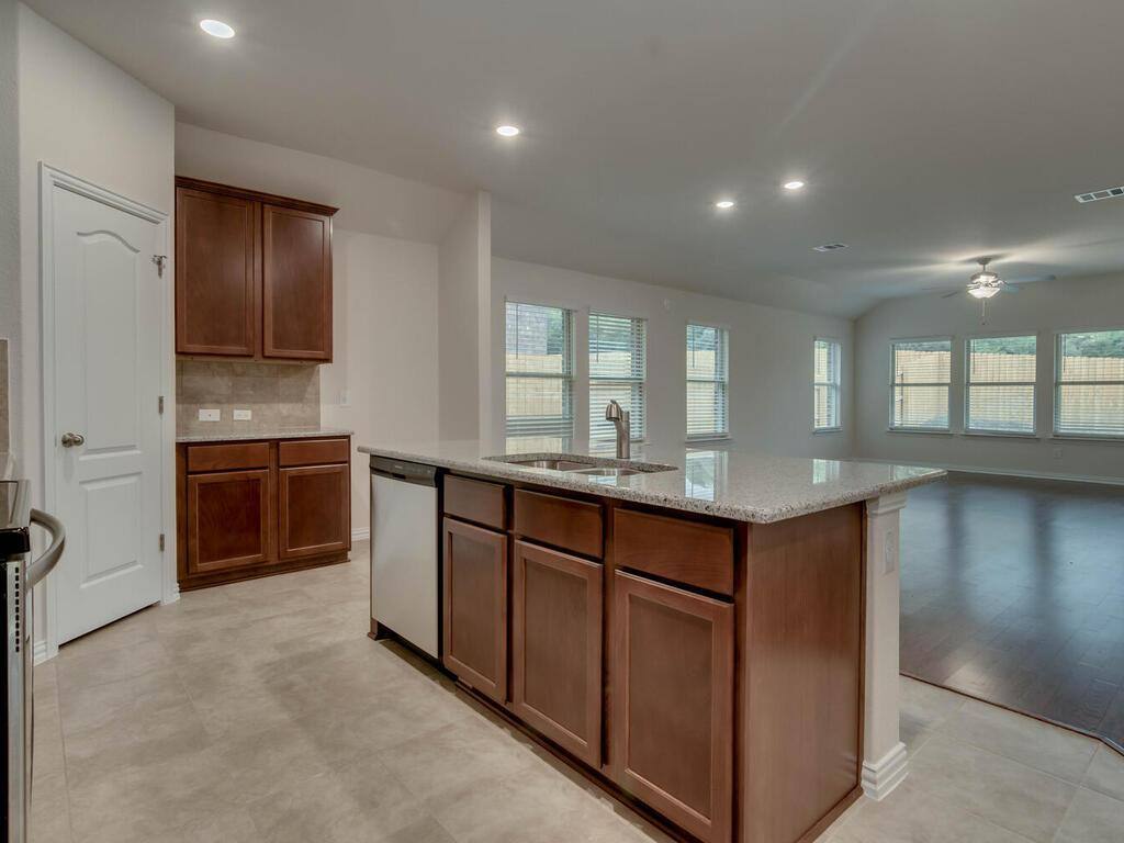 Apartment for rent at 1104 Ridge Runner Dr, Georgetown, TX 78628
