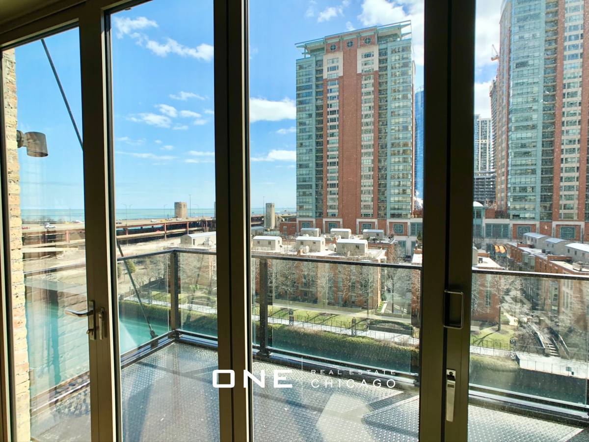Apartment for rent at 445 E Illinois #5, Chicago, IL 60611
