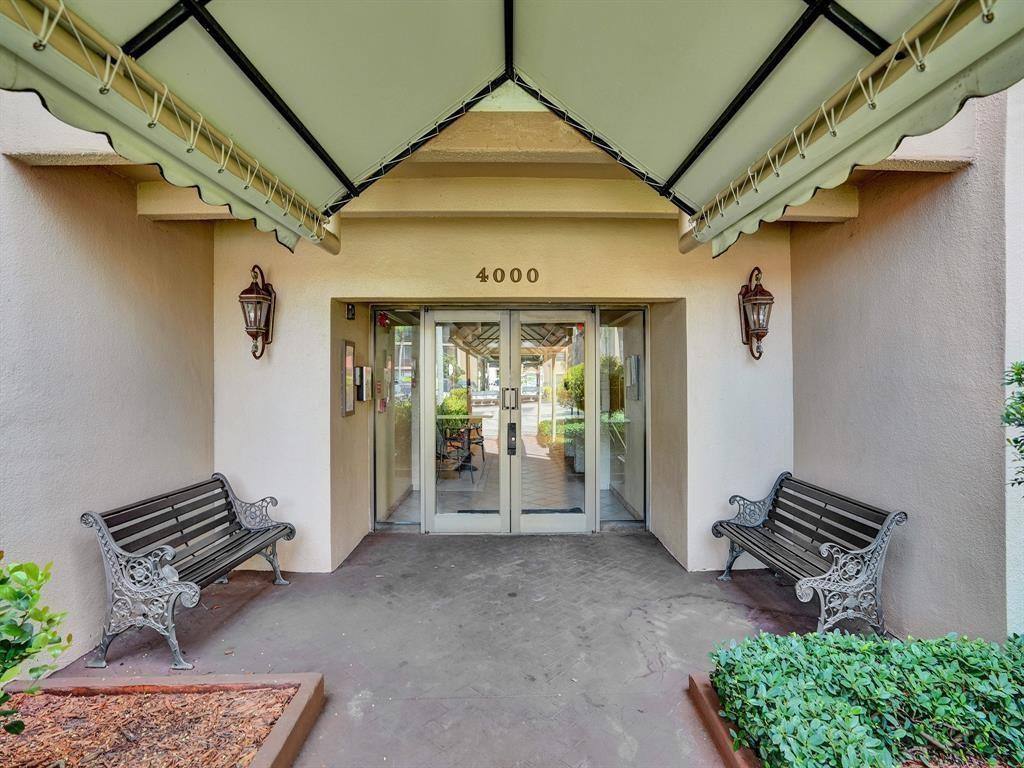 Apartment for rent at 4000 N Hills Dr #25, Hollywood, FL 33021