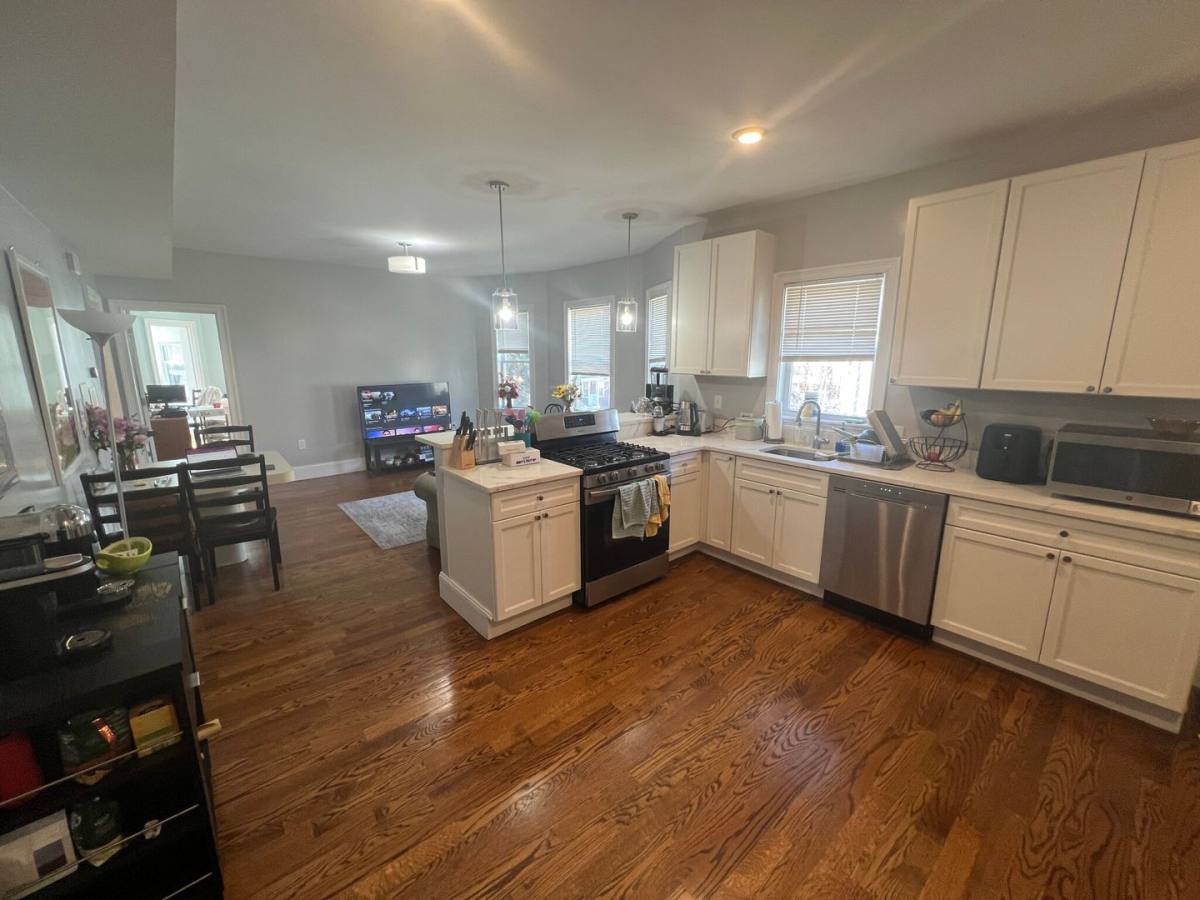 House for rent at 330 Highland Ave #3, Somerville, MA 02144