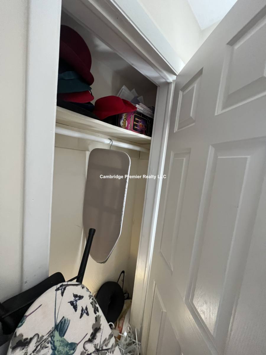 House for rent at 17 Pine St #1, Cambridge, MA 02139