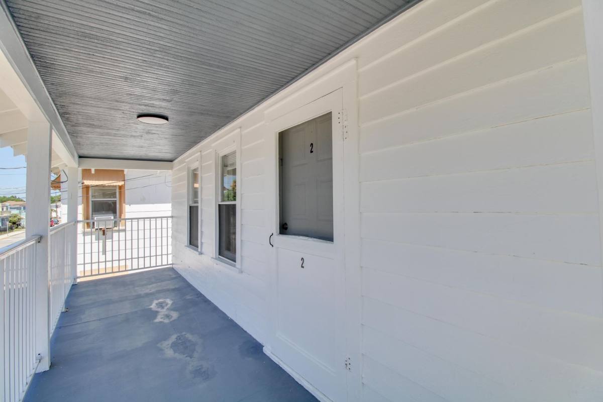 Apartment for rent at 236 N Oleander Ave, Daytona Beach, FL 32118