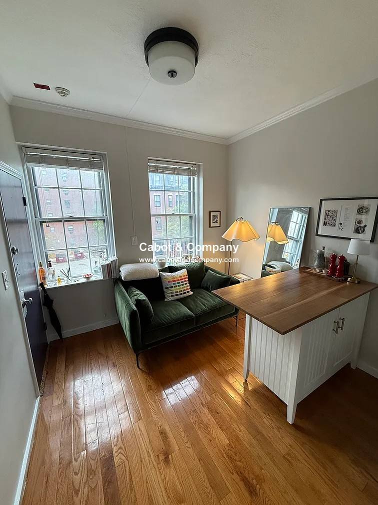 Apartment for rent at 200 Warren Ave #3, Boston, MA 02116