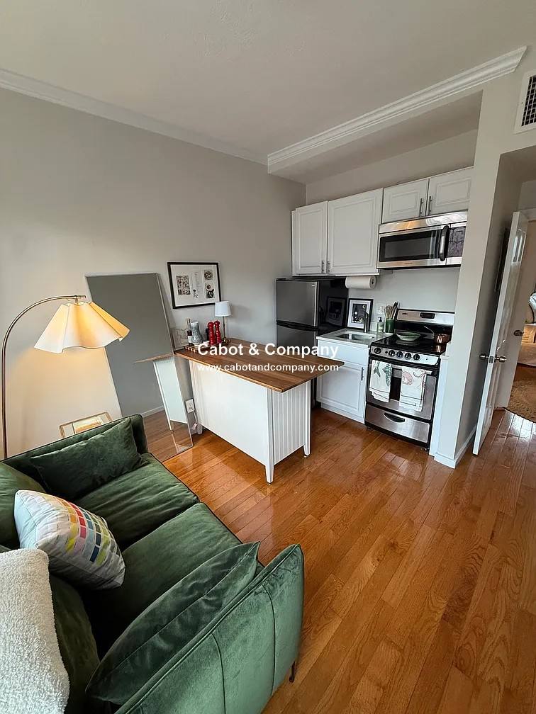 Apartment for rent at 200 Warren Ave #3, Boston, MA 02116